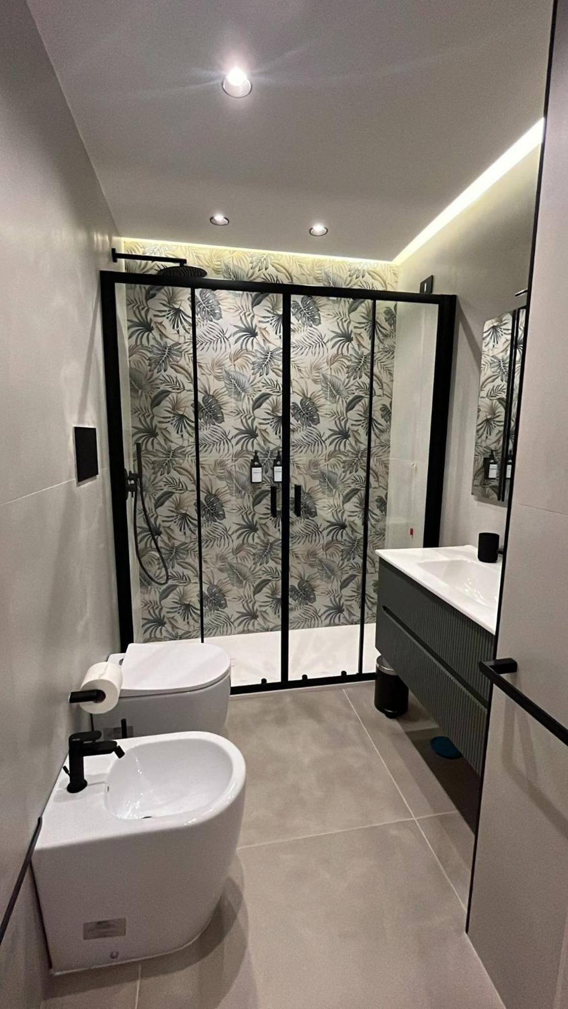 Stay In Наполи Екстериор снимка