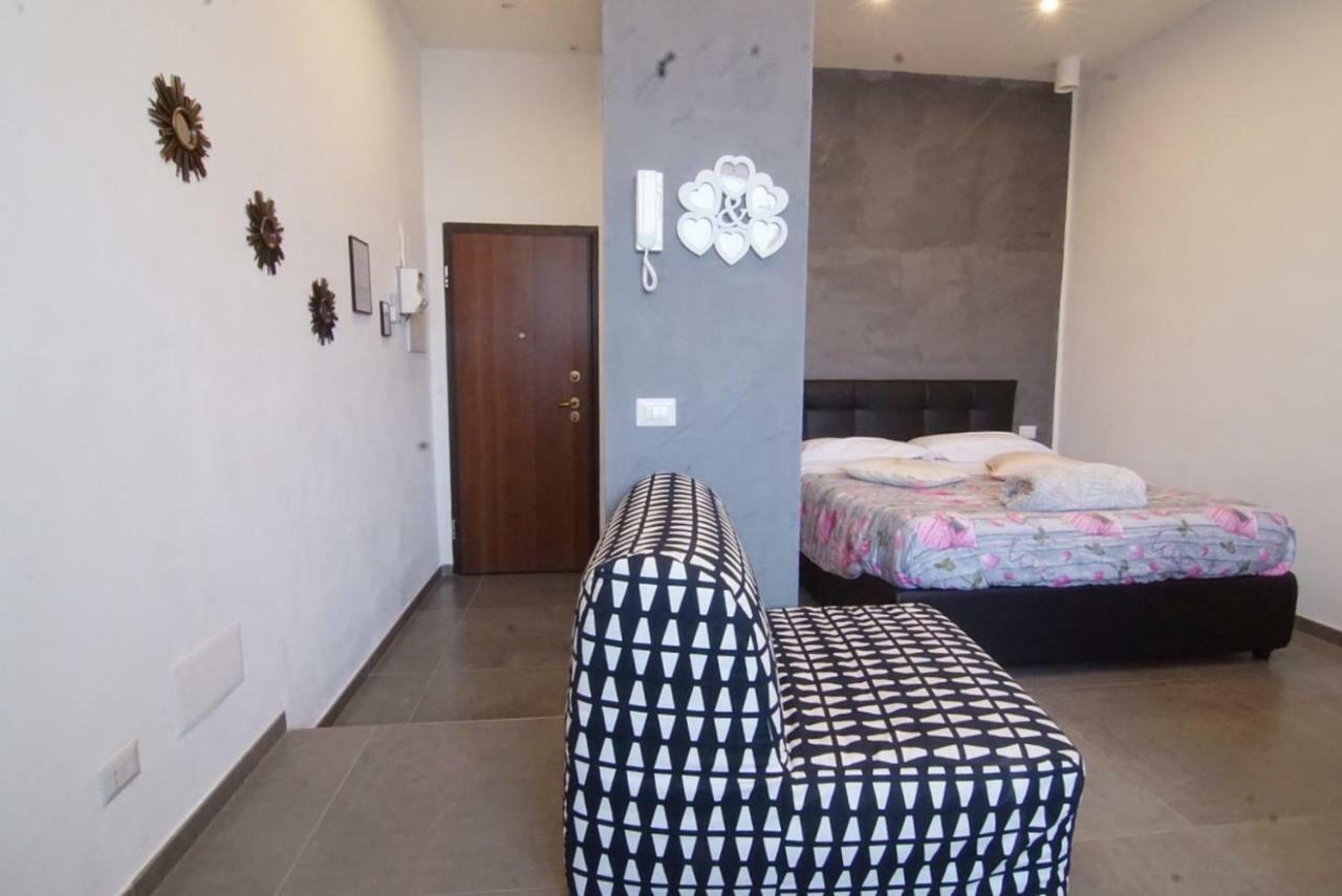 Stay In Наполи Екстериор снимка